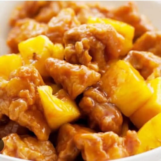 14. Pineapple Chicken / 菠萝鸡段